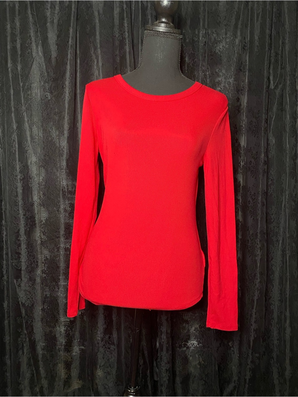 Y2K Clean Girl Minimalist Red Long sleeve Top